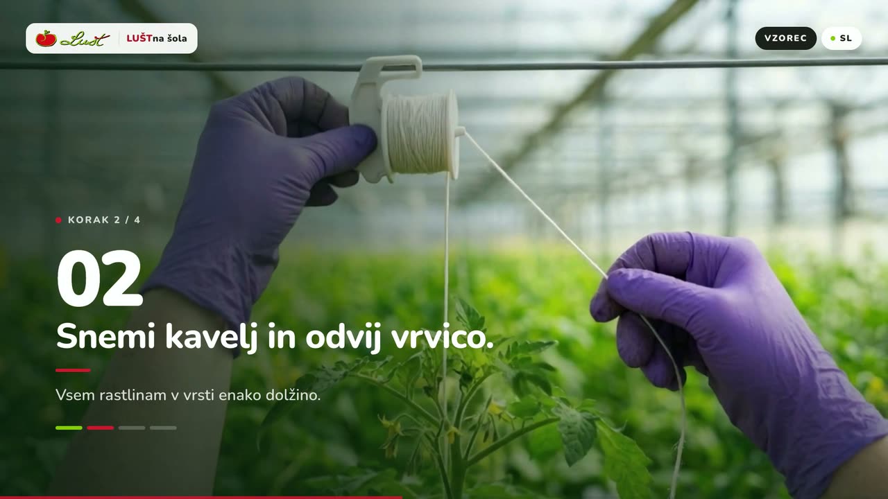 Posnetek rok, ki odvijajo vrvico s kavlja, čez cel zaslon z napisom koraka 02